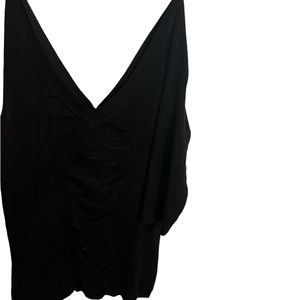 SALE!!! LE CHATEAU FITTED SWEATER 5/25!! 🔥🔥🔥